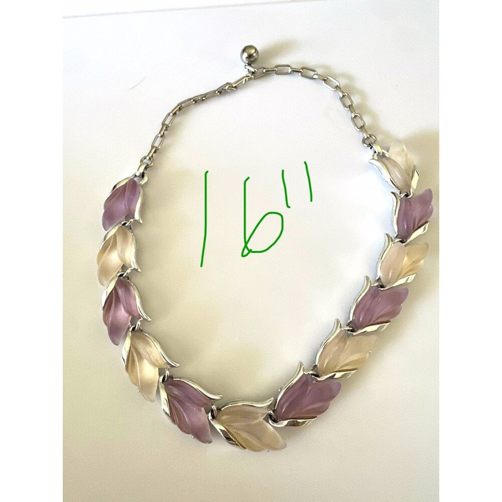 Vintage Lavender Pink Lucite Leaf Necklace Silver Tone Frosted Floral - Picture 6 of 8